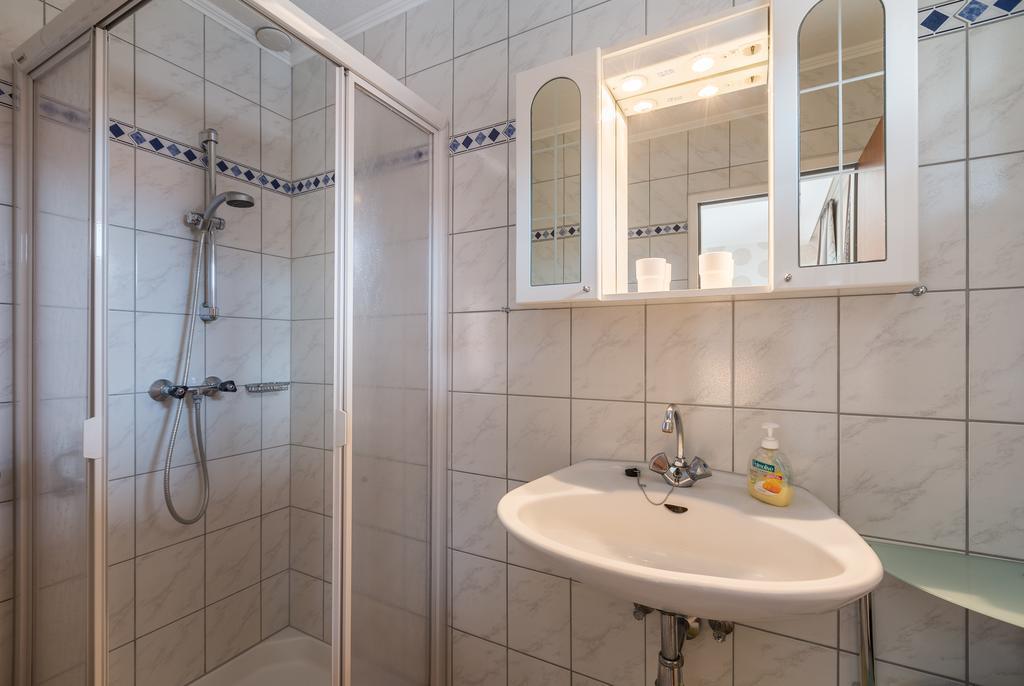 Gaestehaus - Doris - Wenzl Morbisch am See Bagian luar foto